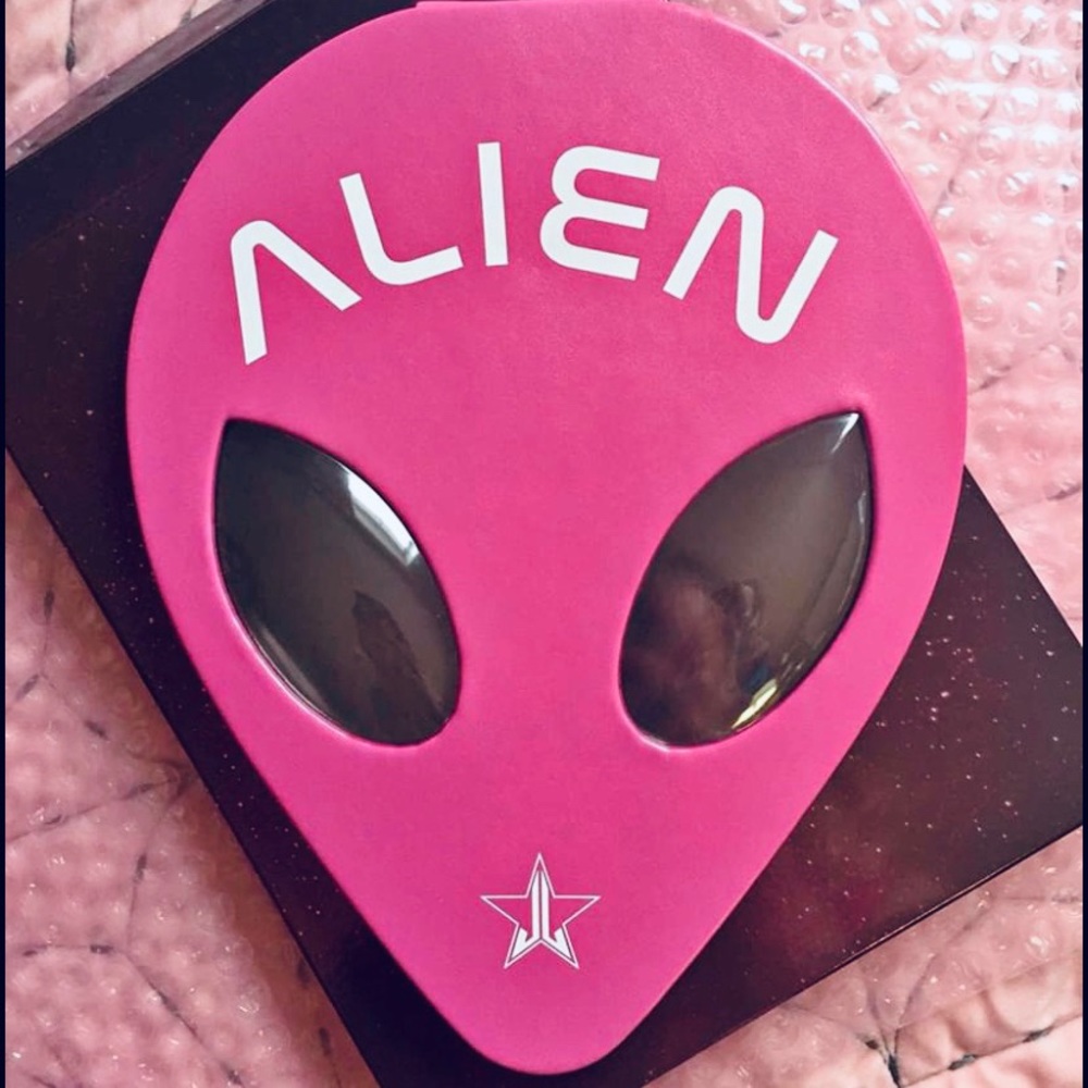 Jeffree Star Alien Pallet